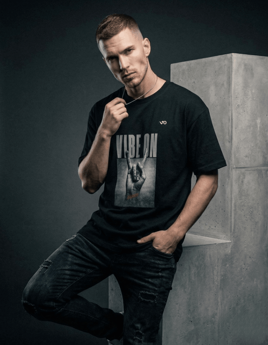 Black Oversized T-Shirt – Vibe On Graphic - VIBON Originals